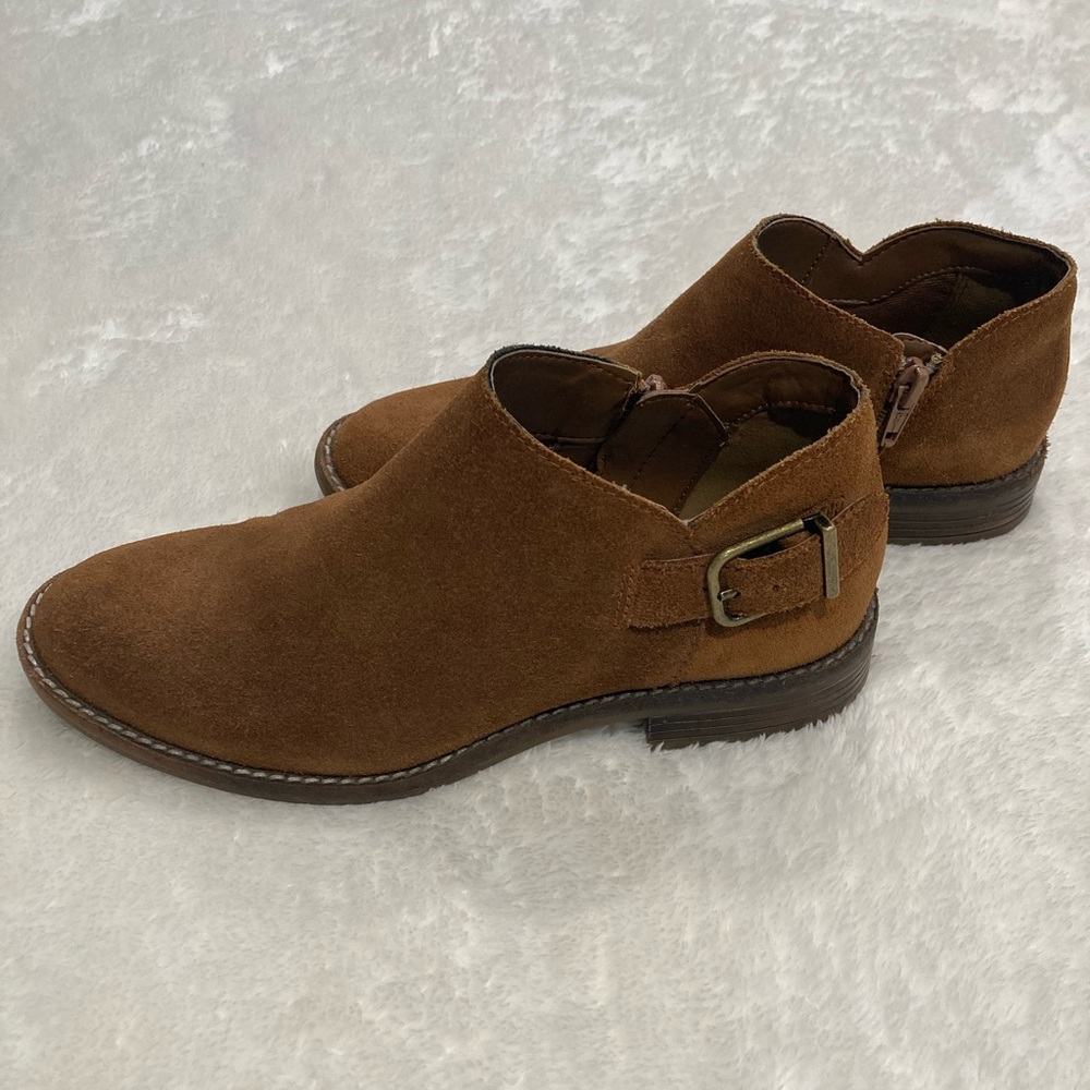 Clarks Women’s Bootie 6 1/2